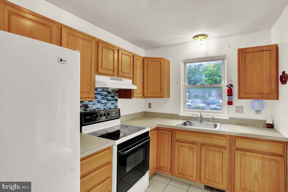 8 Sheffield Ct Property Photo 8