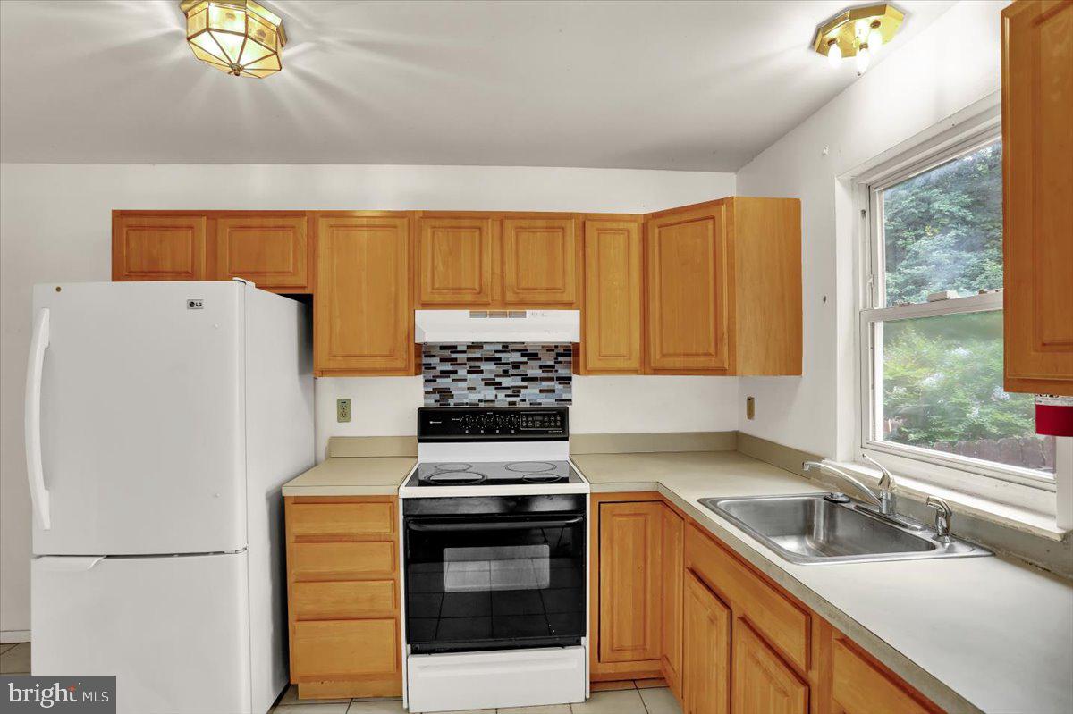 8 Sheffield Ct Property Photo 9