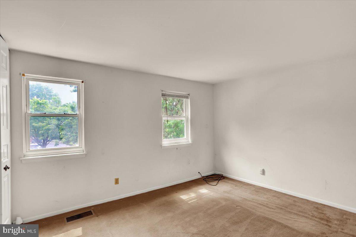 8 Sheffield Ct Property Photo 11