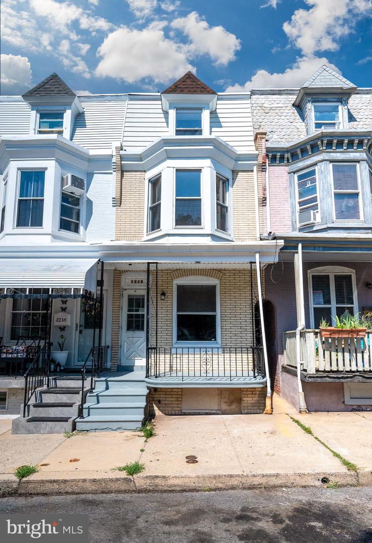 1218 LOCUST ST