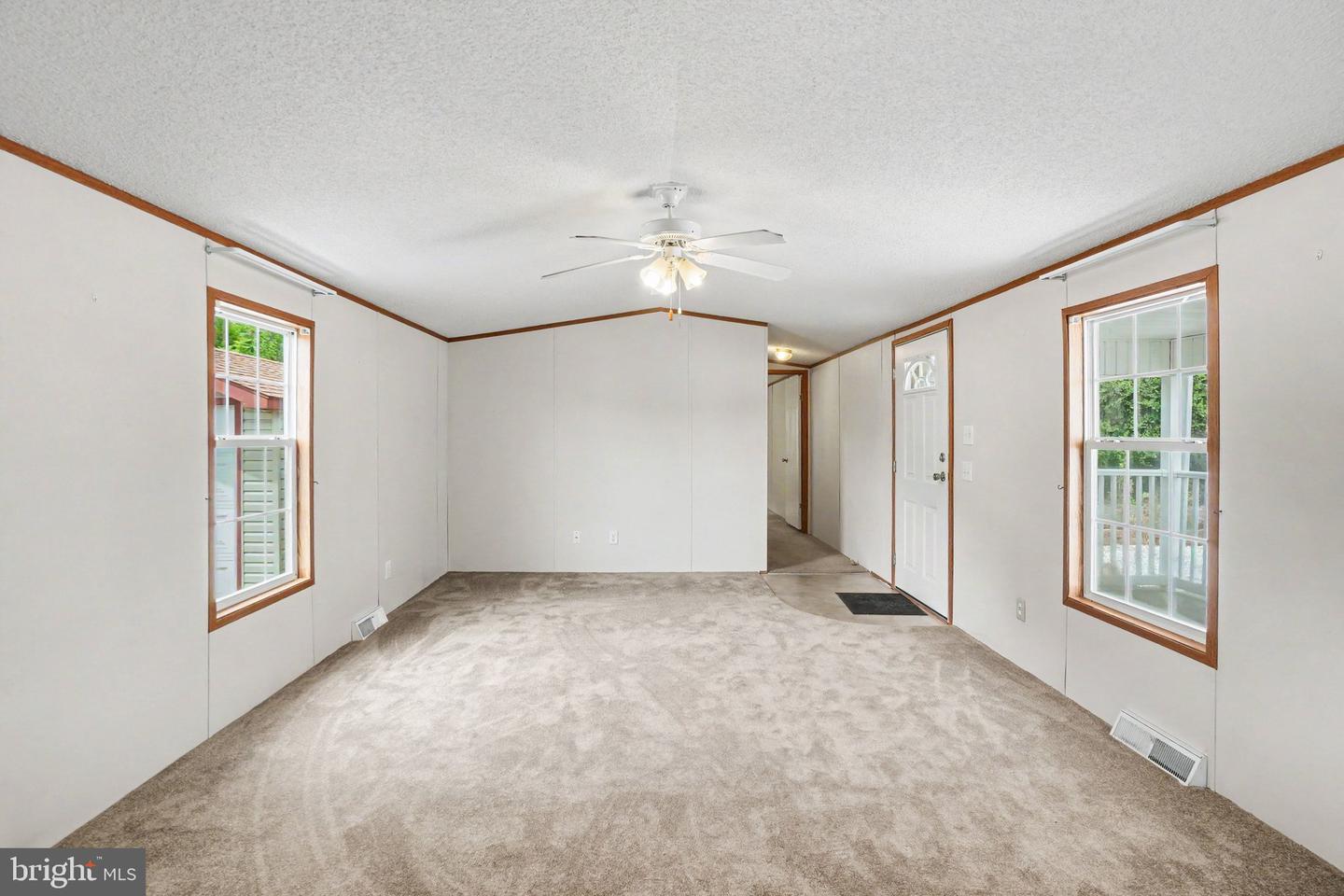 2461 Elizabeth Ave #d-09 Property Photo 8
