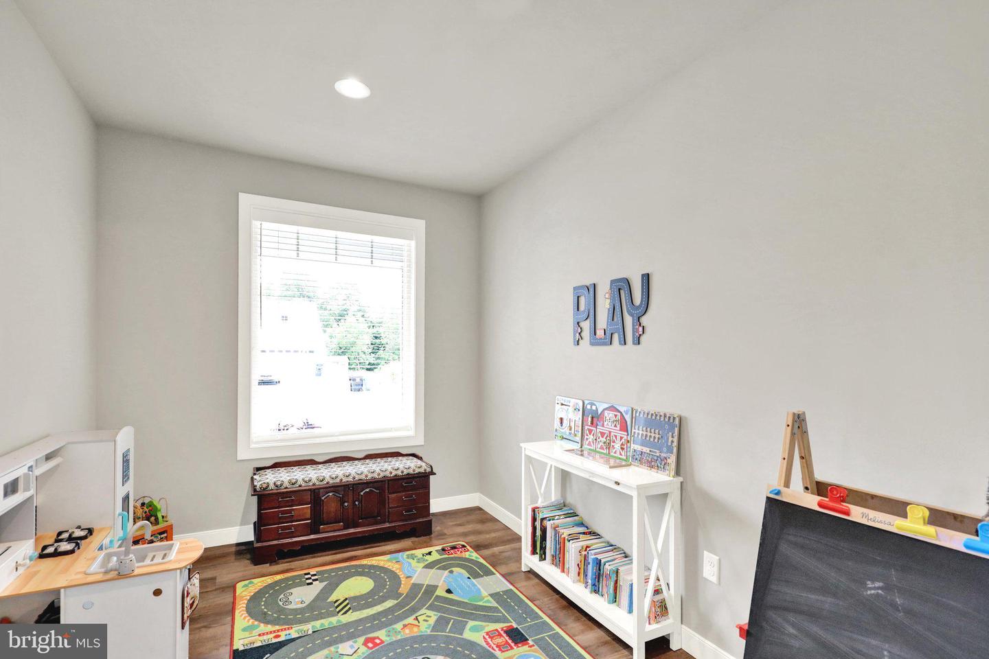 12 Thistle Ct Property Photo 10