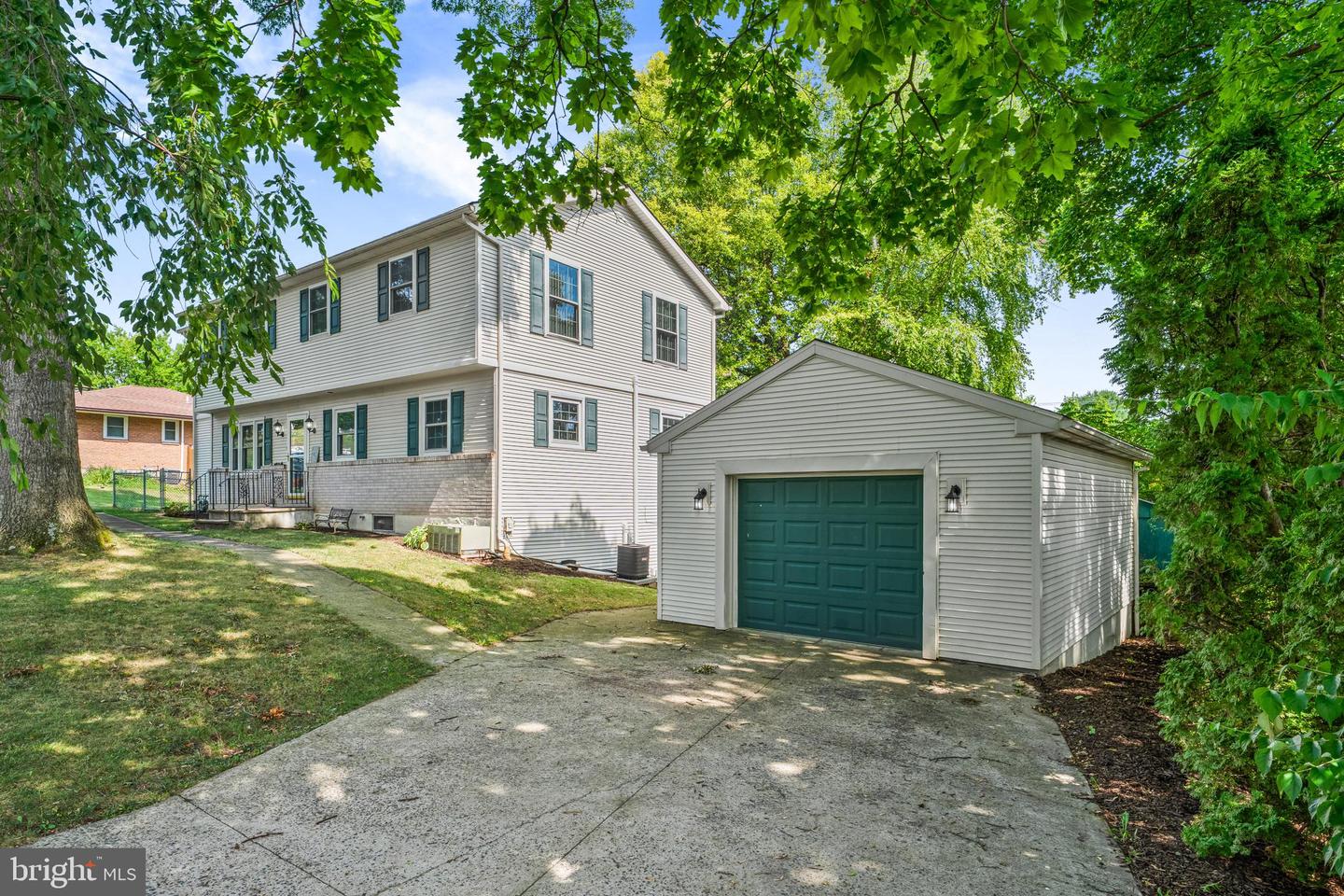 115 Ardmore Ave Property Photo 4