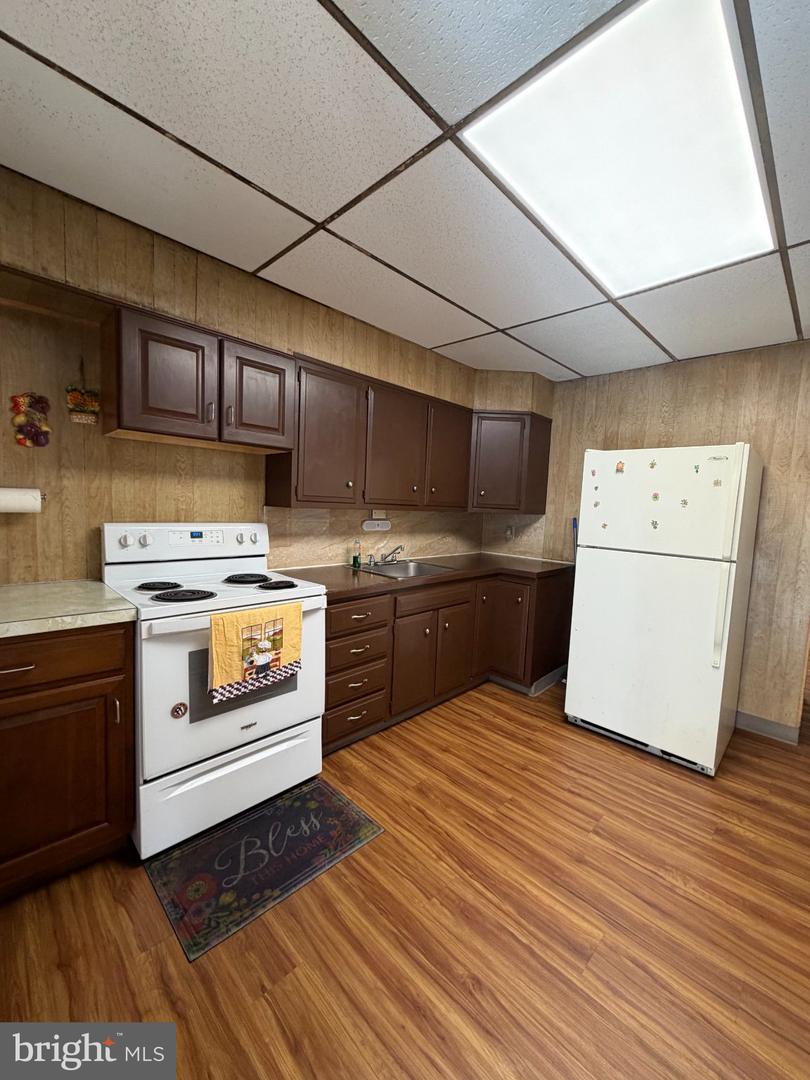 1049 Oley St Property Photo 15