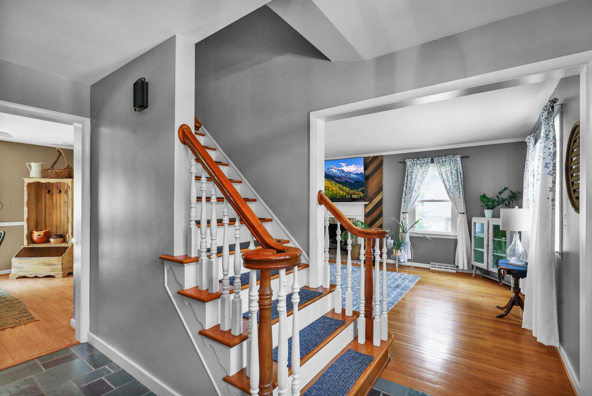 18 Hillside Rd Property Photo 6