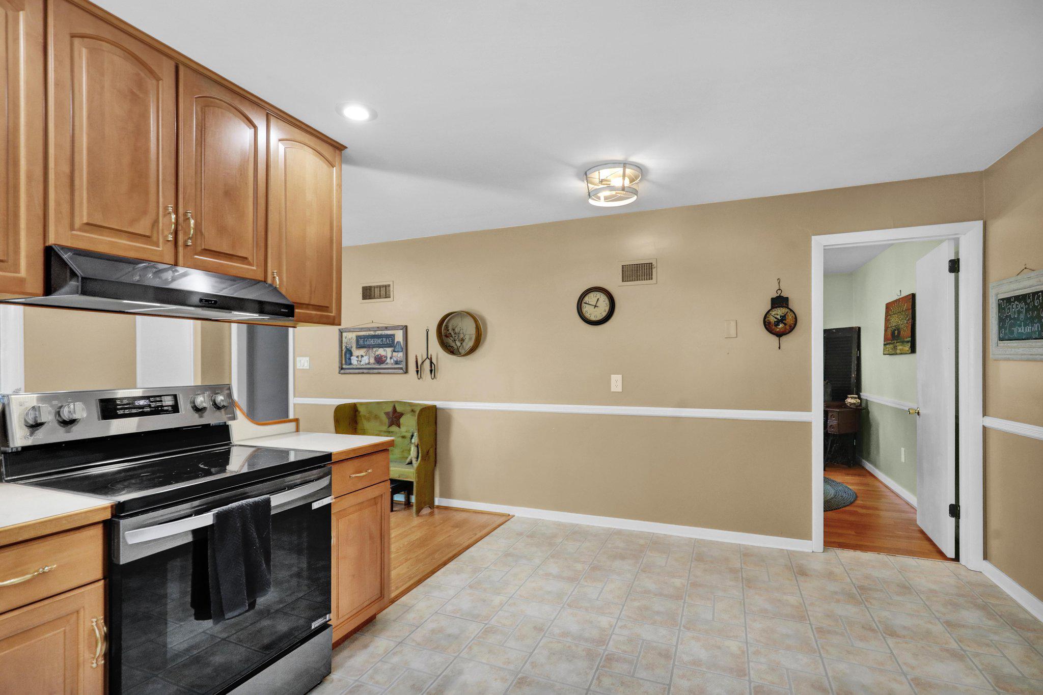 18 Hillside Rd Property Photo 12