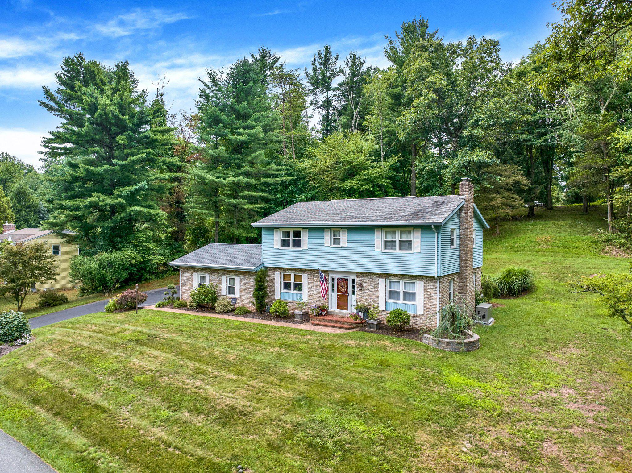 18 Hillside Rd Property Photo 41