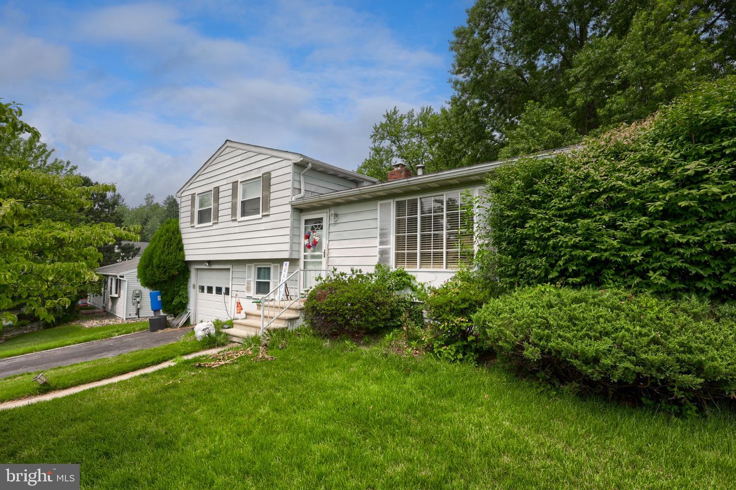 3605 Orchard Ct Property Photo 3
