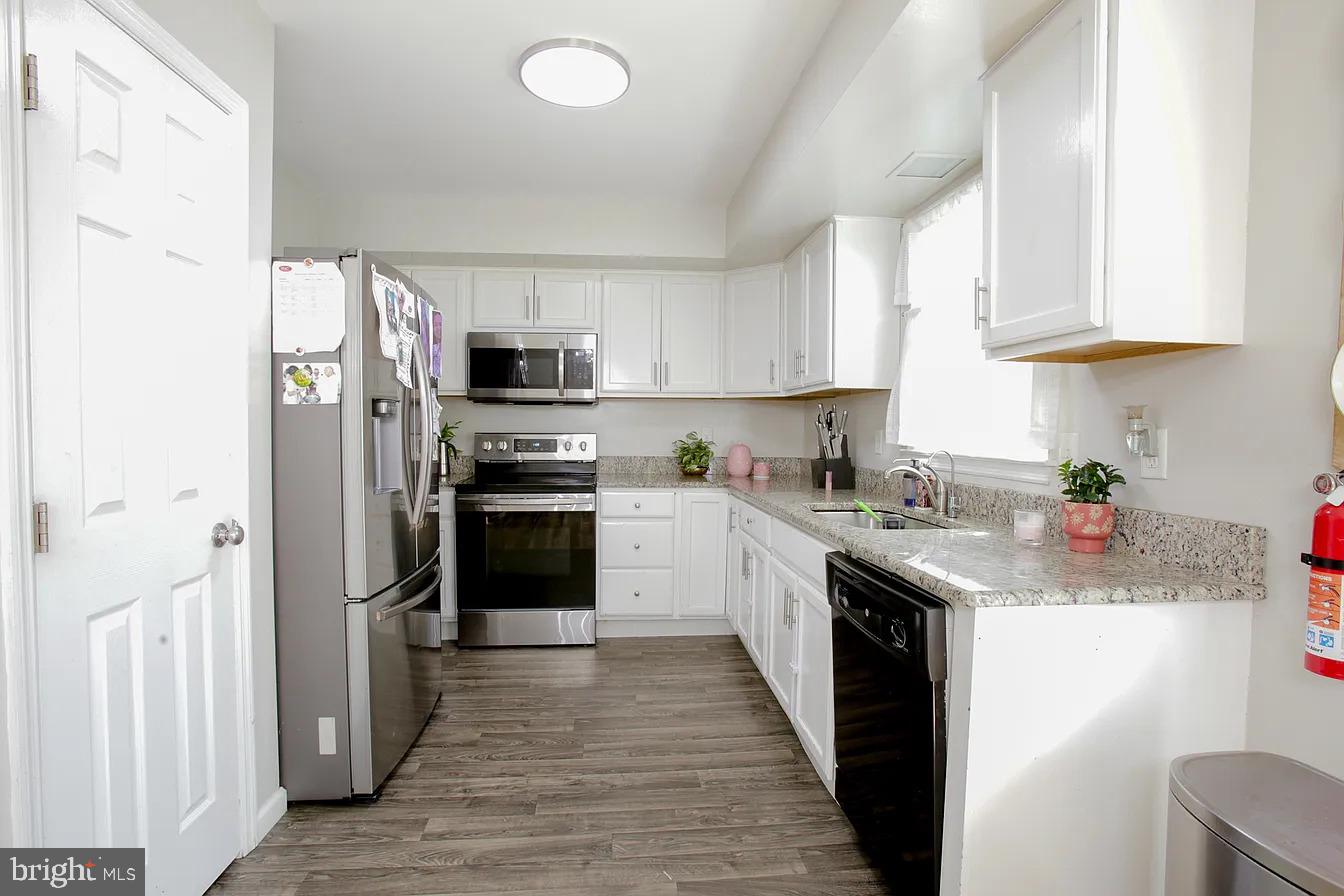 1019 Fredrick Blvd Property Photo 8