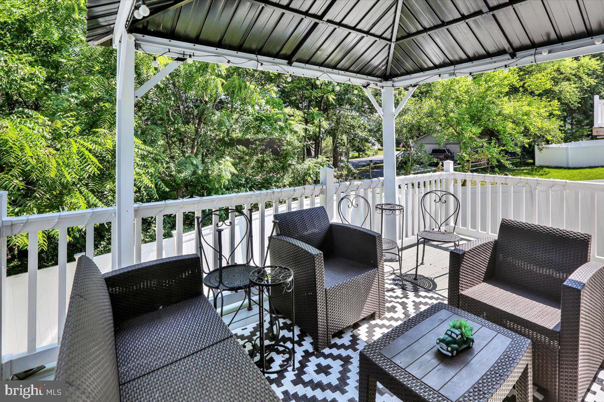 7 Rosalies Way Property Photo 16