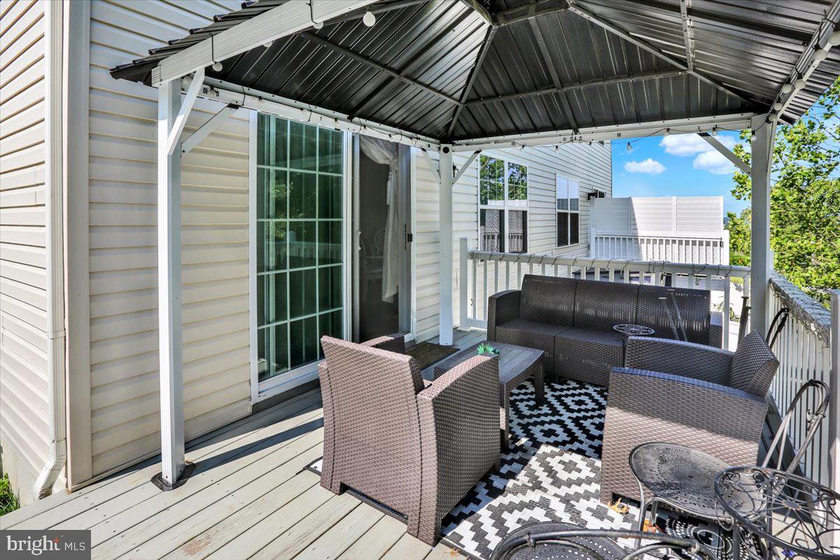 7 Rosalies Way Property Photo 17