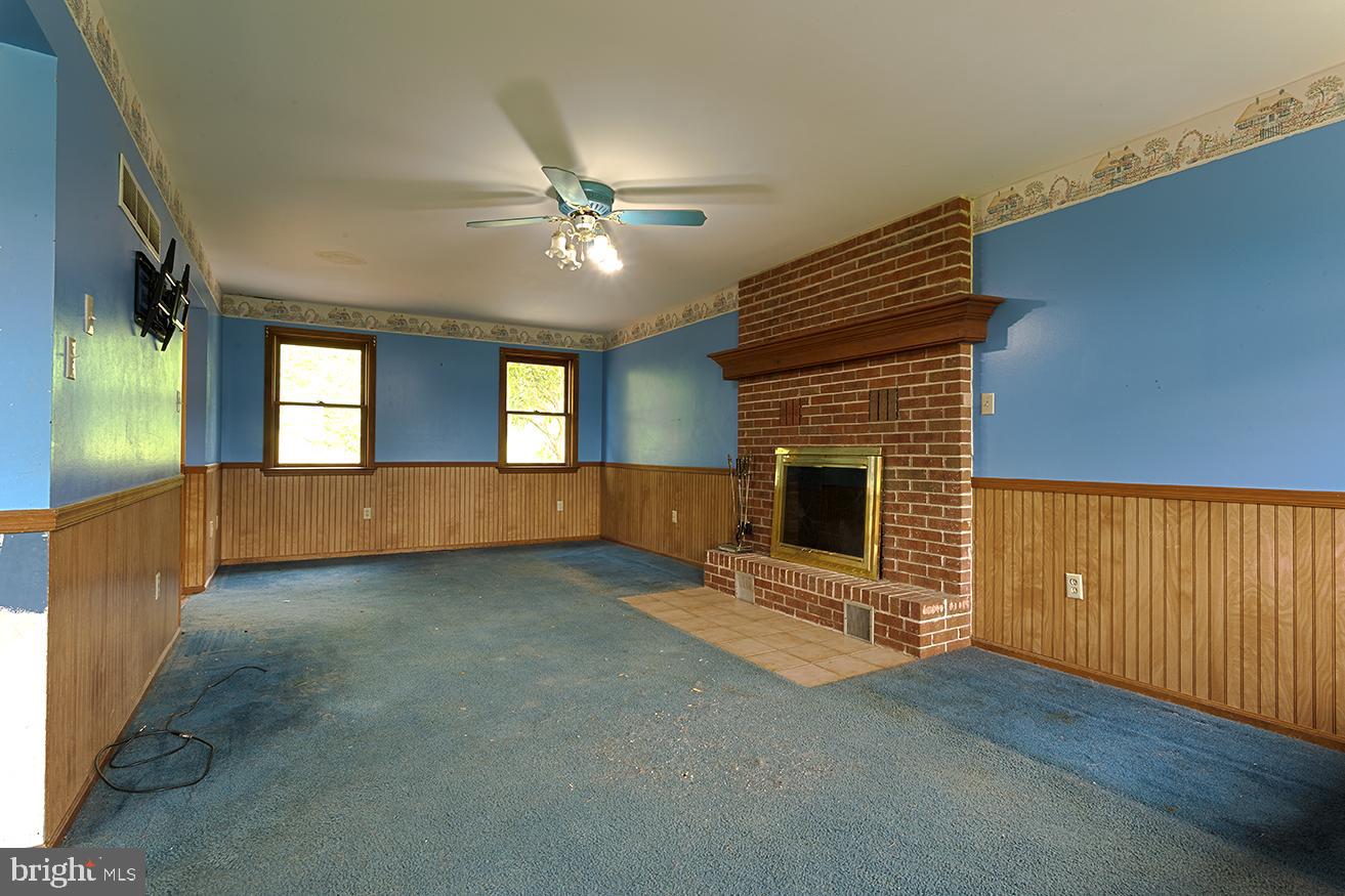 406 Miller Rd Property Photo 7