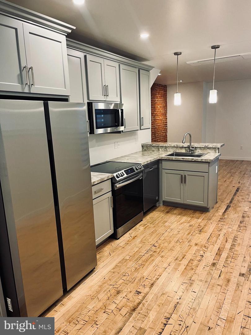 1209 Penn Ave #1 Property Photo 4