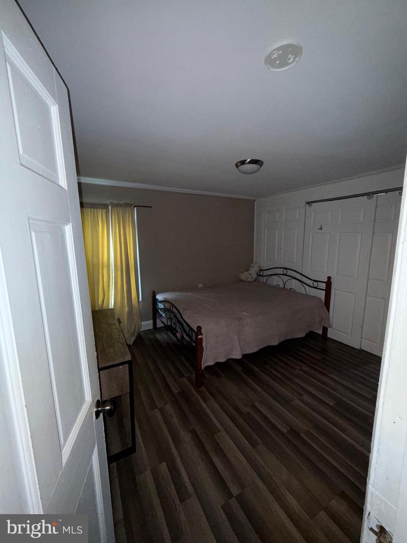 36 Philadelphia Ave Property Photo 9
