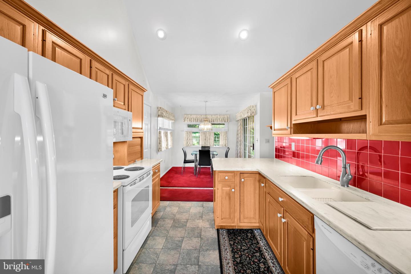 114 Hill Rd Property Photo 14