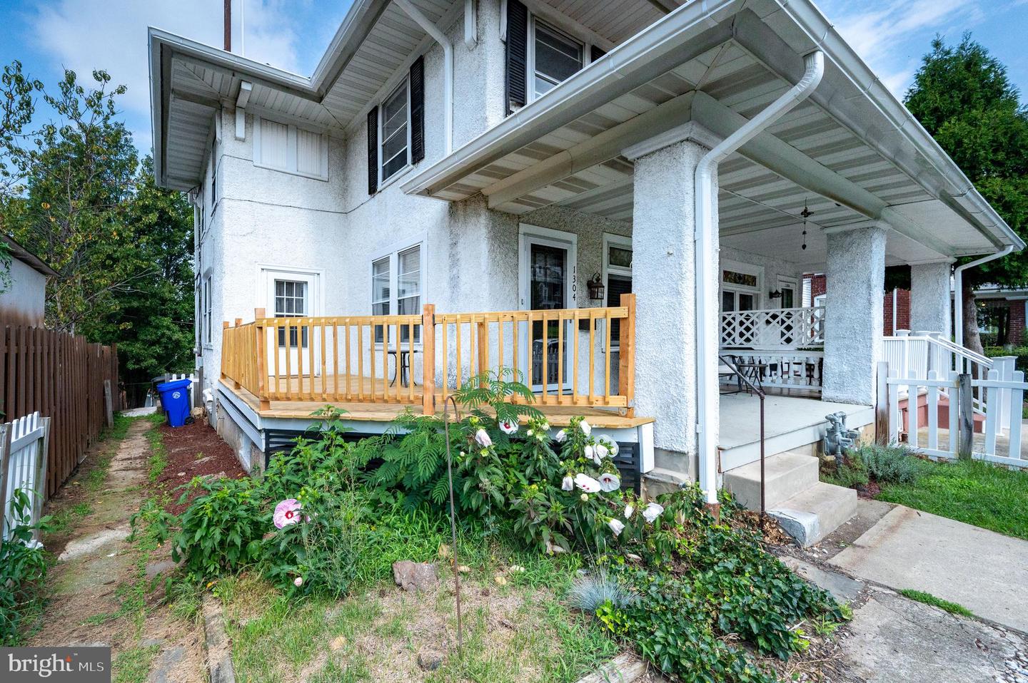 1304 Hampden Blvd Property Photo 3