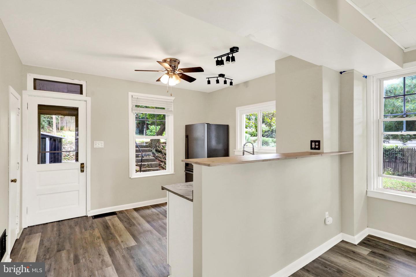 1307 Hampden Blvd Property Photo 8