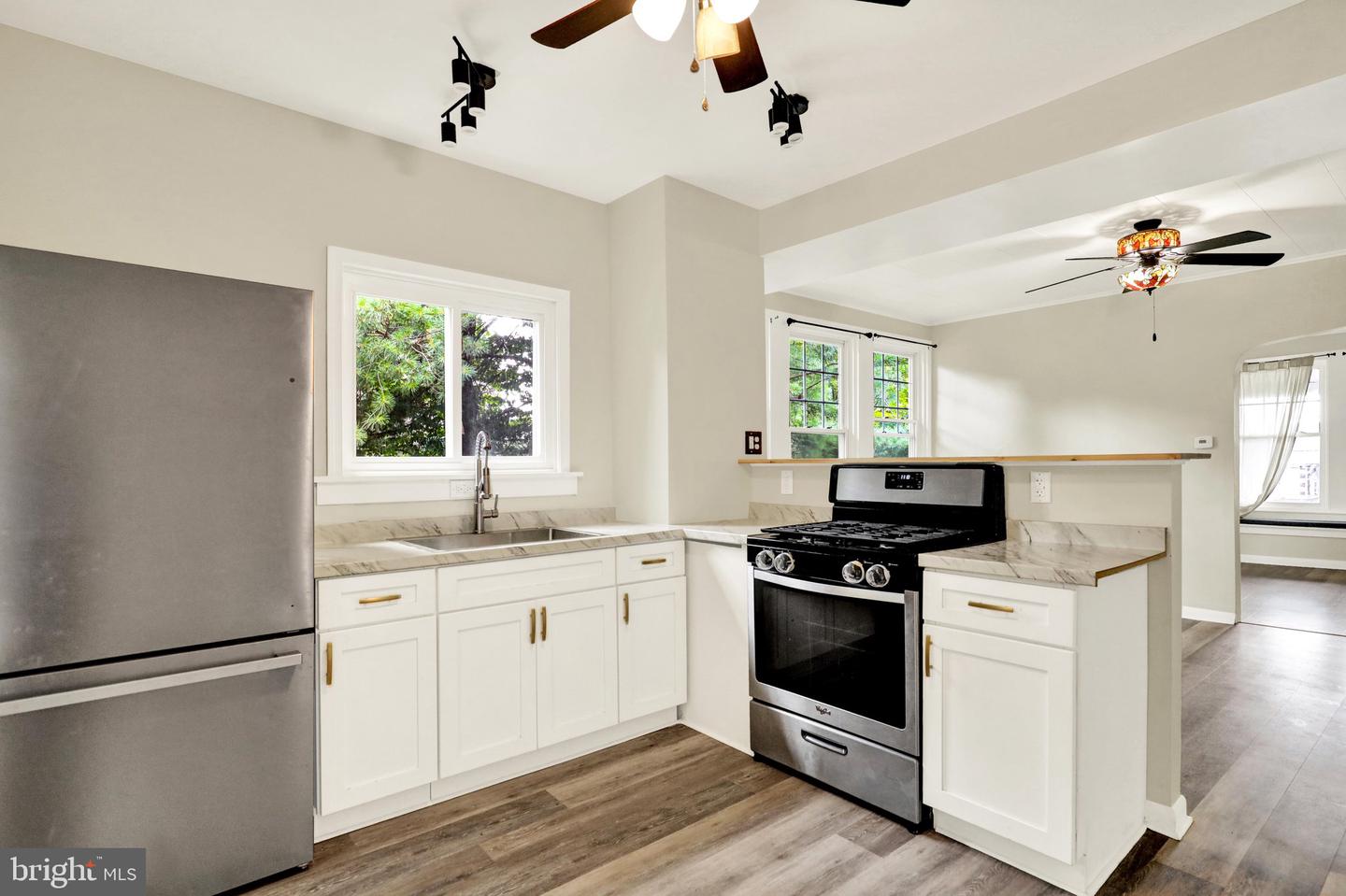 1307 Hampden Blvd Property Photo 9