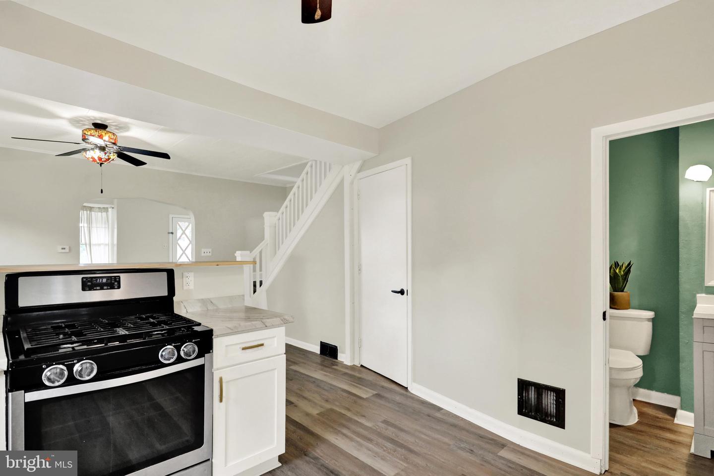 1307 Hampden Blvd Property Photo 10