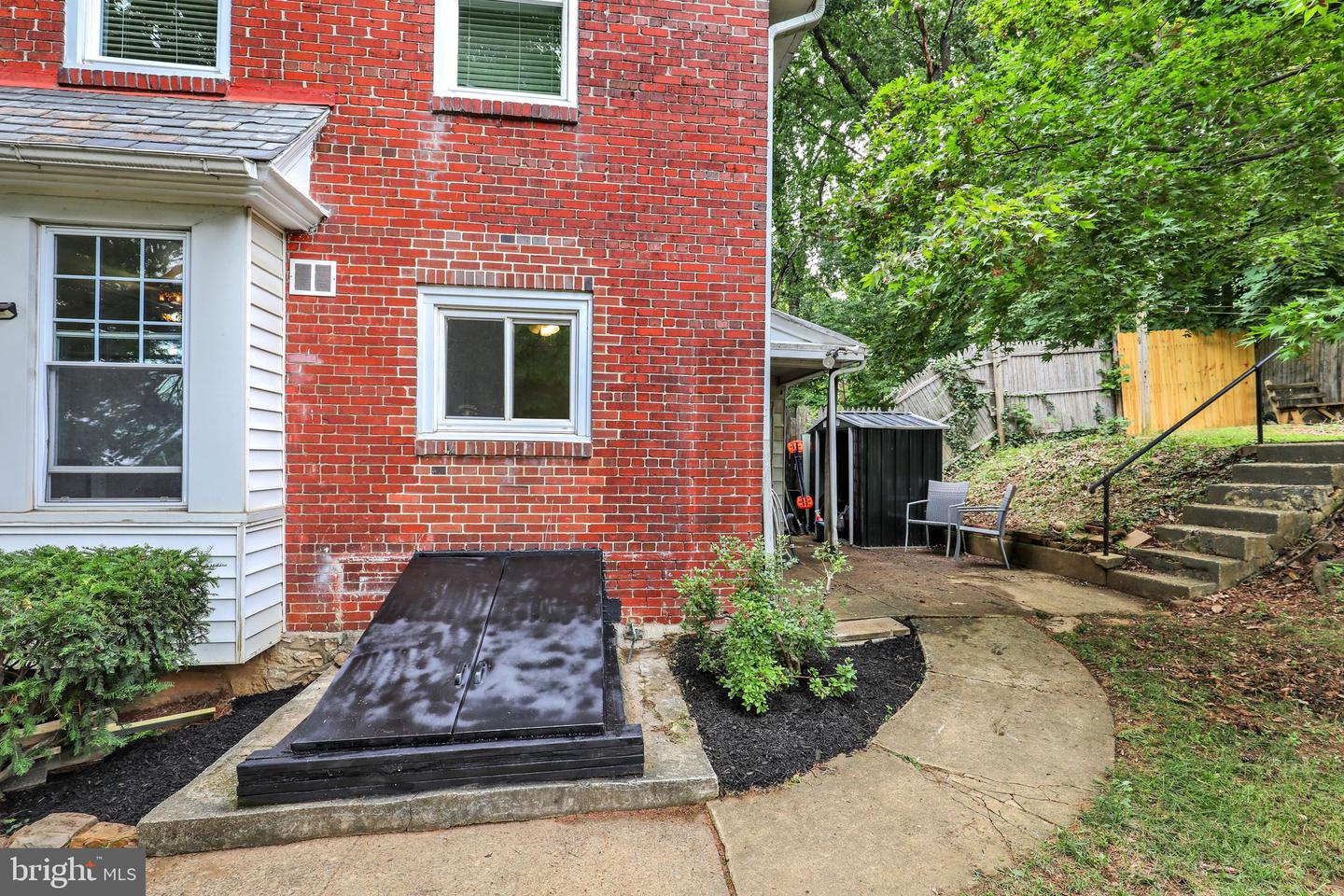 1307 Hampden Blvd Property Photo 27