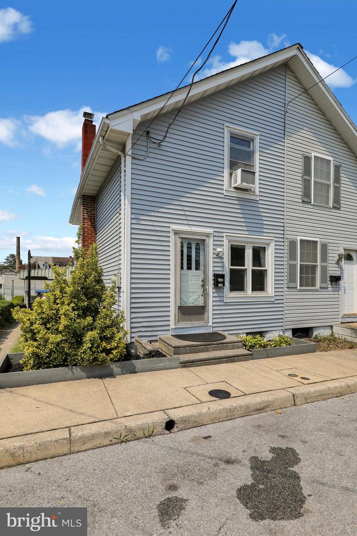 134 Cinder St Property Photo 4