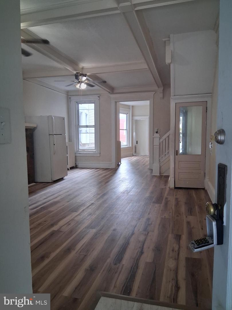 416 Spring St Property Photo 7