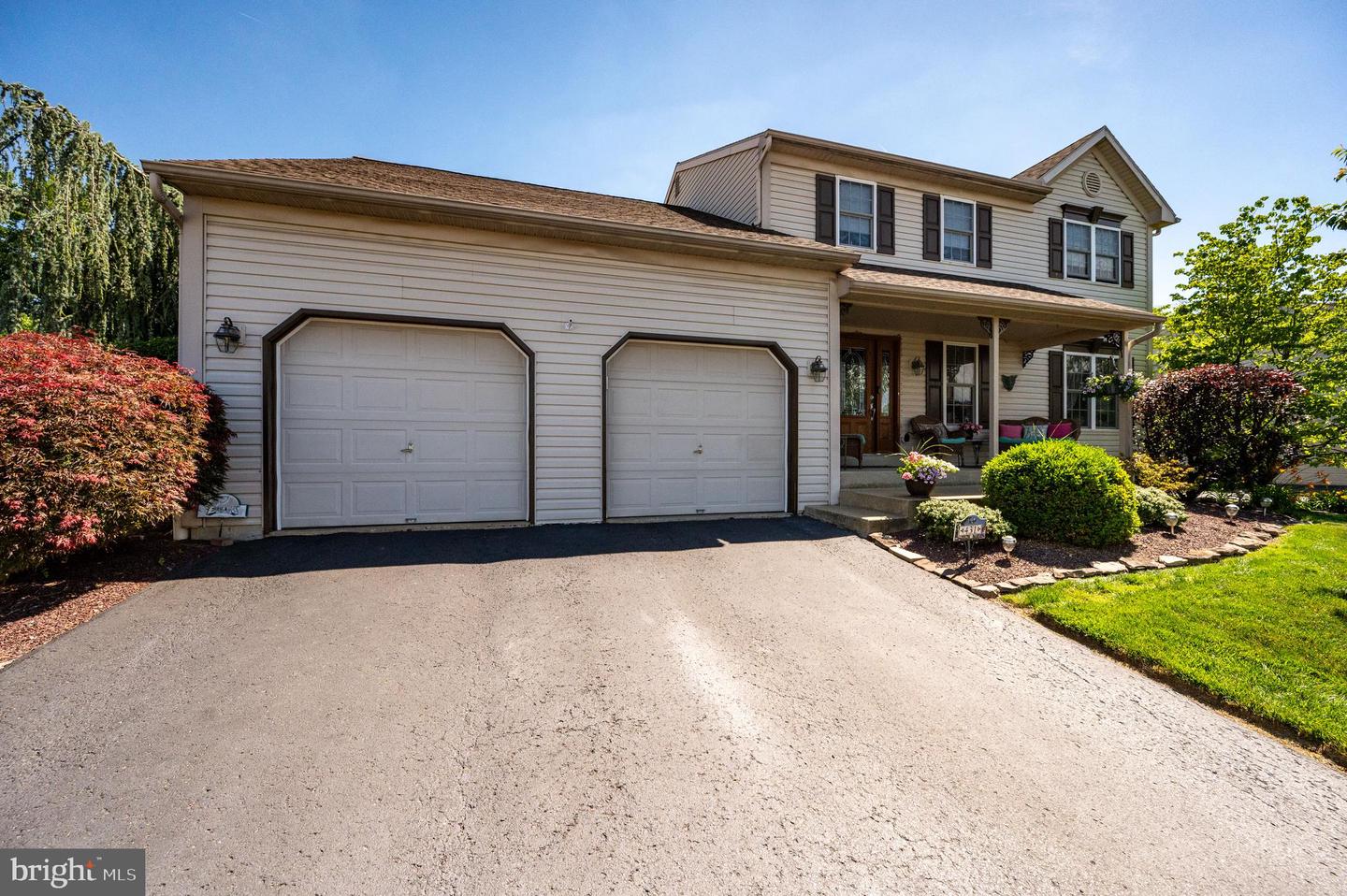 431 E AUGUSTA DR