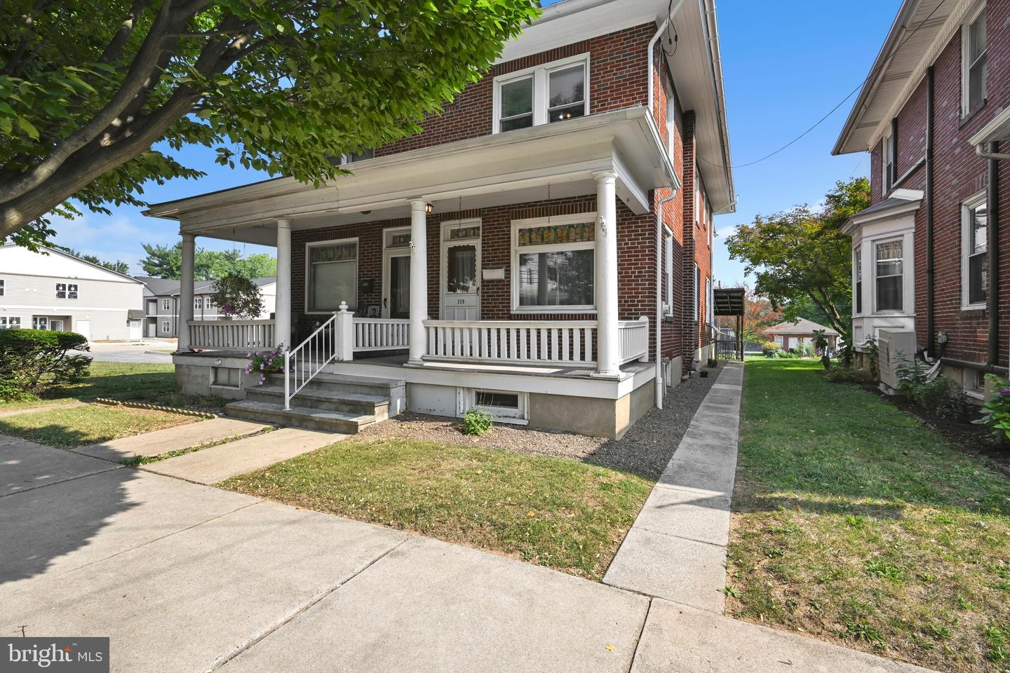 329 W Penn Ave Property Photo 5