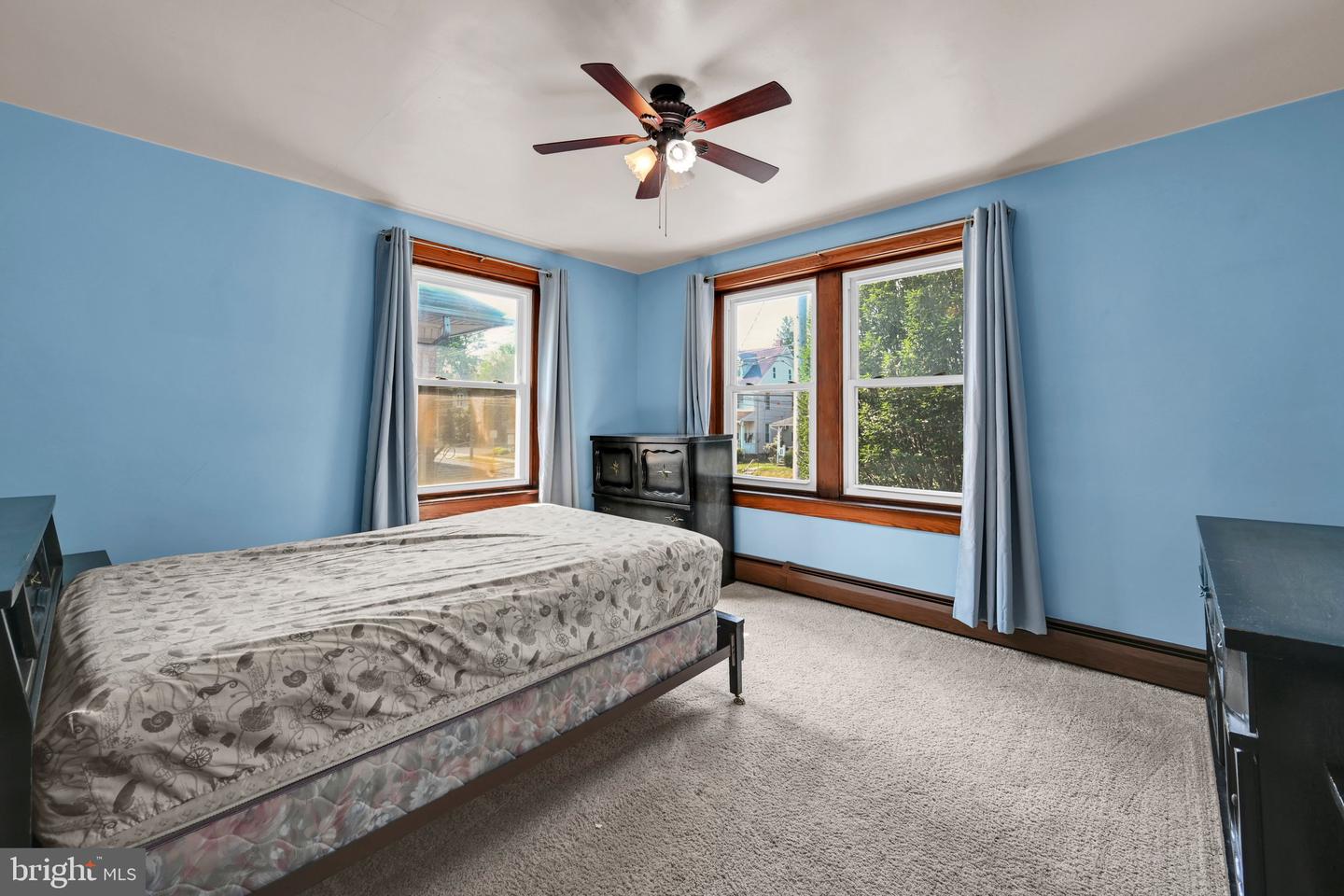 329 W Penn Ave Property Photo 17