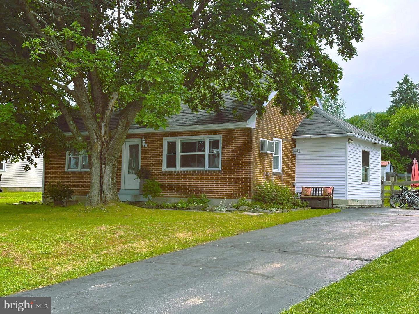639 Chestnut St Property Photo 1