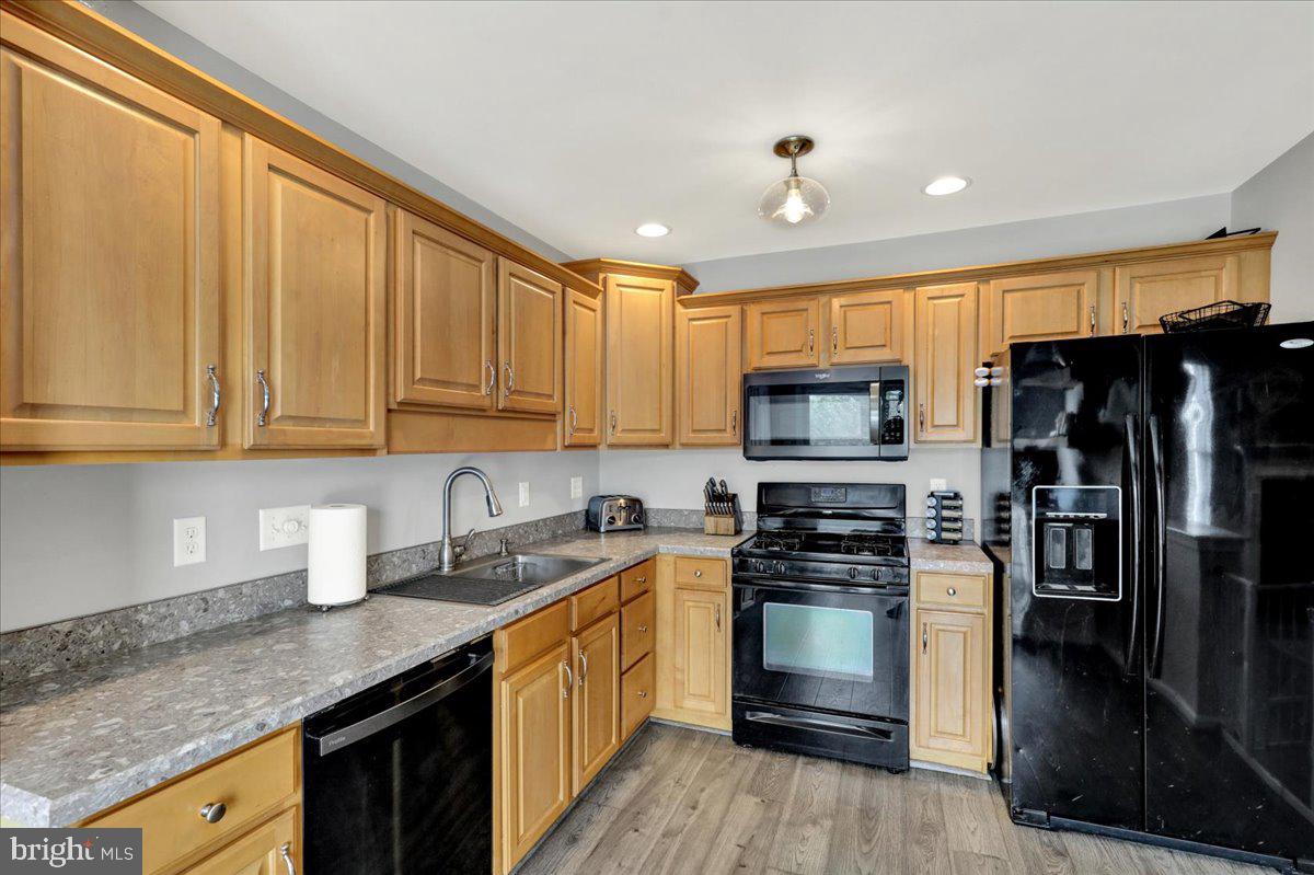 25 Whitepine Gulch Property Photo 9