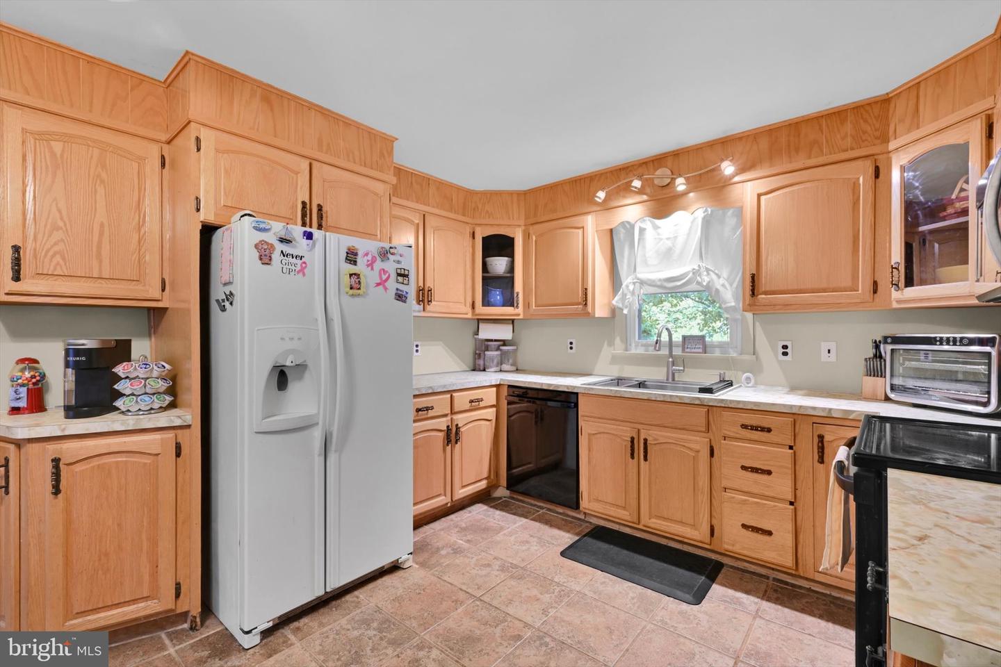 2907 Shillington Rd Property Photo 13