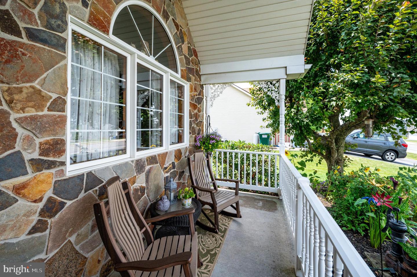 128 Hill Rd Property Photo 6