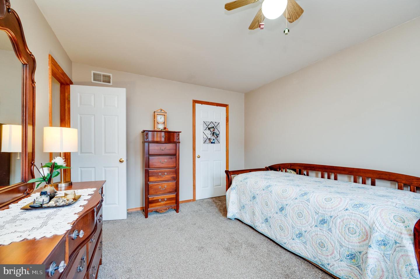 128 Hill Rd Property Photo 31