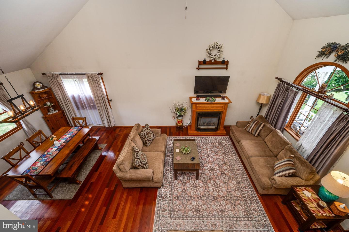 128 Hill Rd Property Photo 32