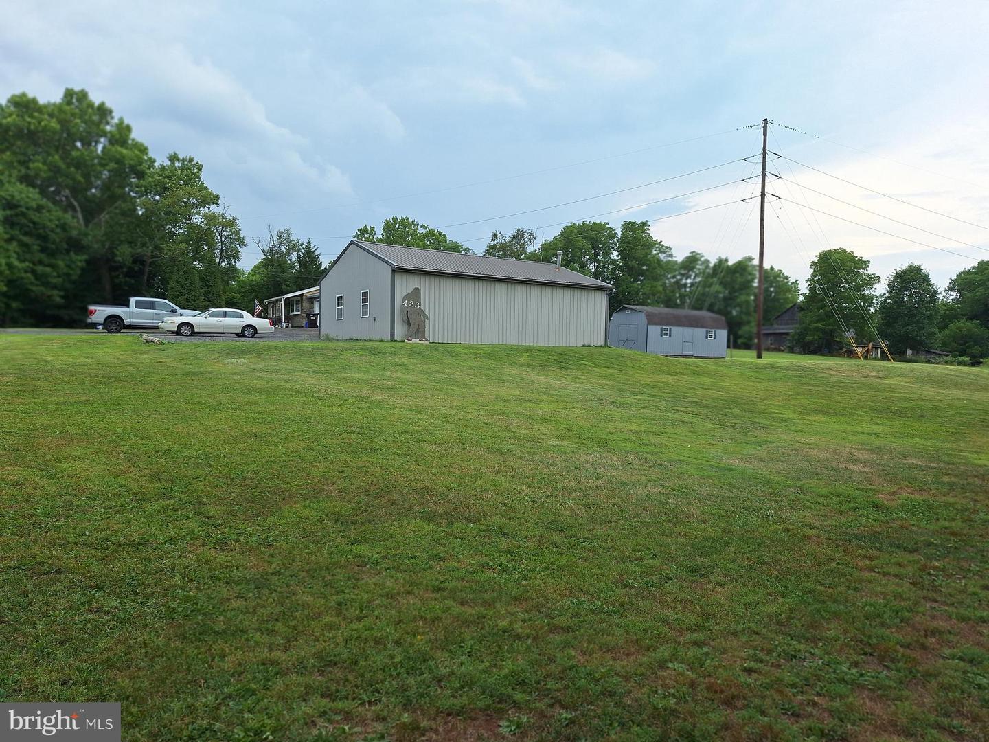 423 S Baumstown Rd Property Photo 13