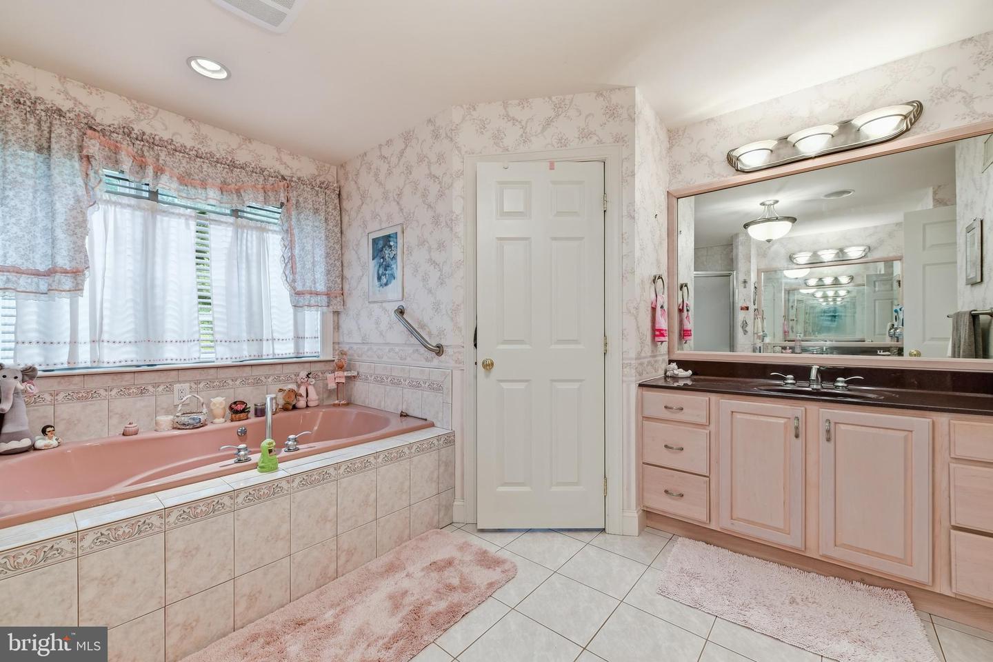 7 Woods Way Property Photo 33