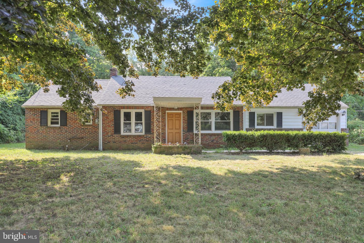 3215 Pricetown Rd Property Photo 1