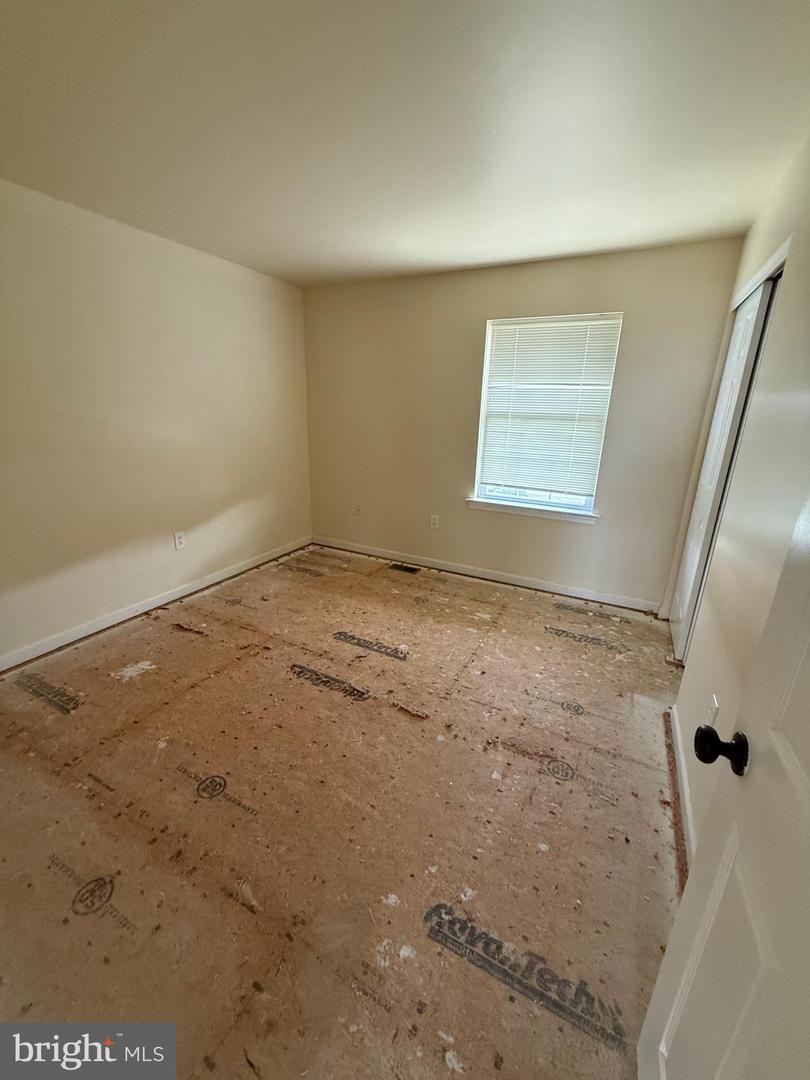 215 N Sandy Ln Property Photo 18