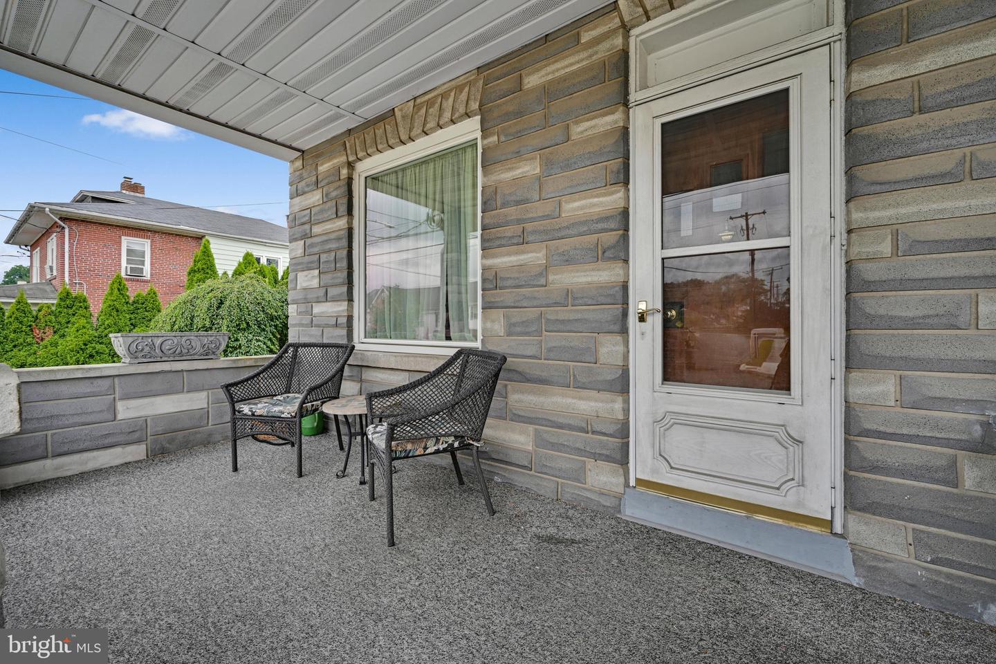 1629 New Holland Rd Property Photo 3