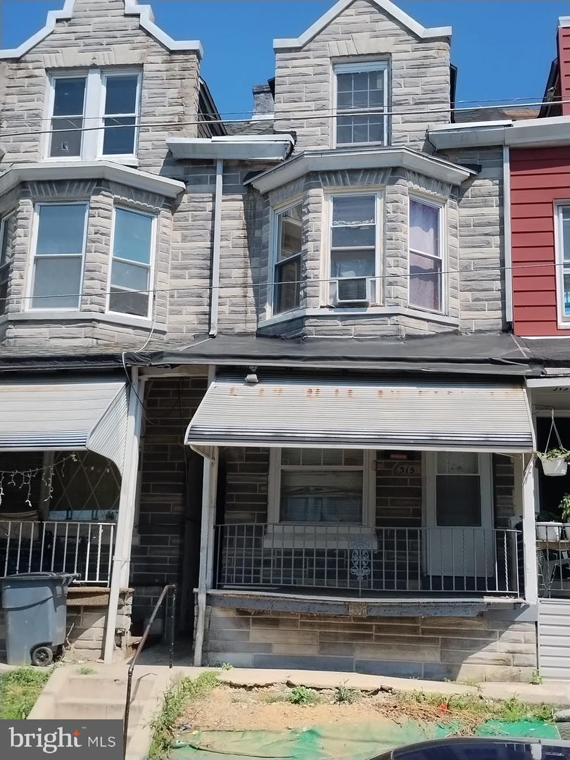 315 LOCUST ST Property Photo 1
