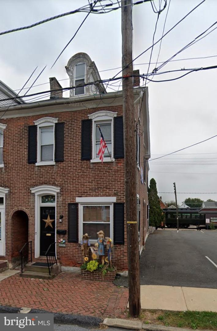 26 S Chestnut St Property Photo 1