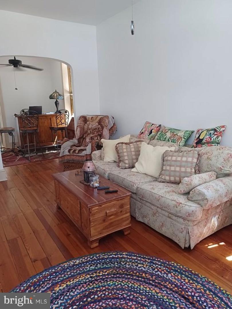 26 S Chestnut St Property Photo 3