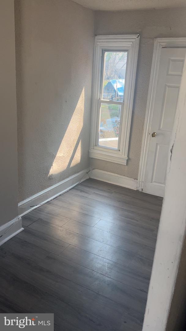 115 Moss St Property Photo 12