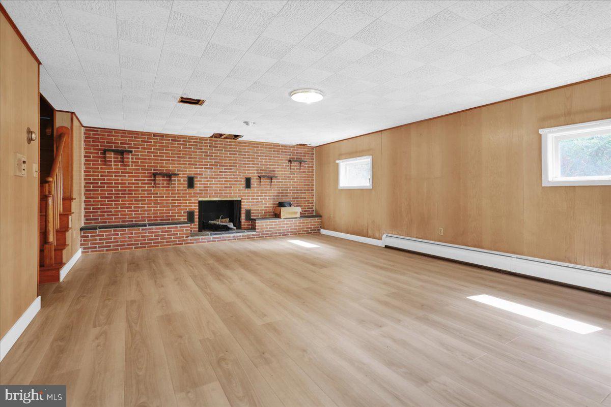 105 Clayton Property Photo 3
