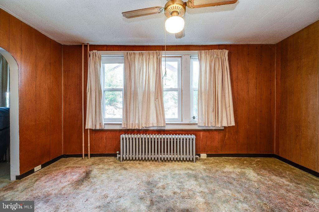1237 Carbon St Property Photo 9