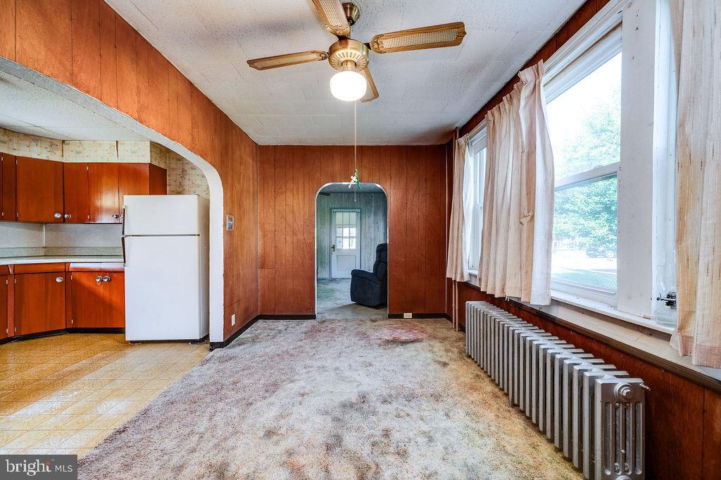 1237 Carbon St Property Photo 10