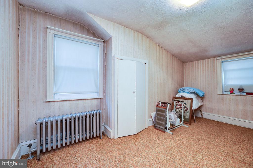 1237 Carbon St Property Photo 20