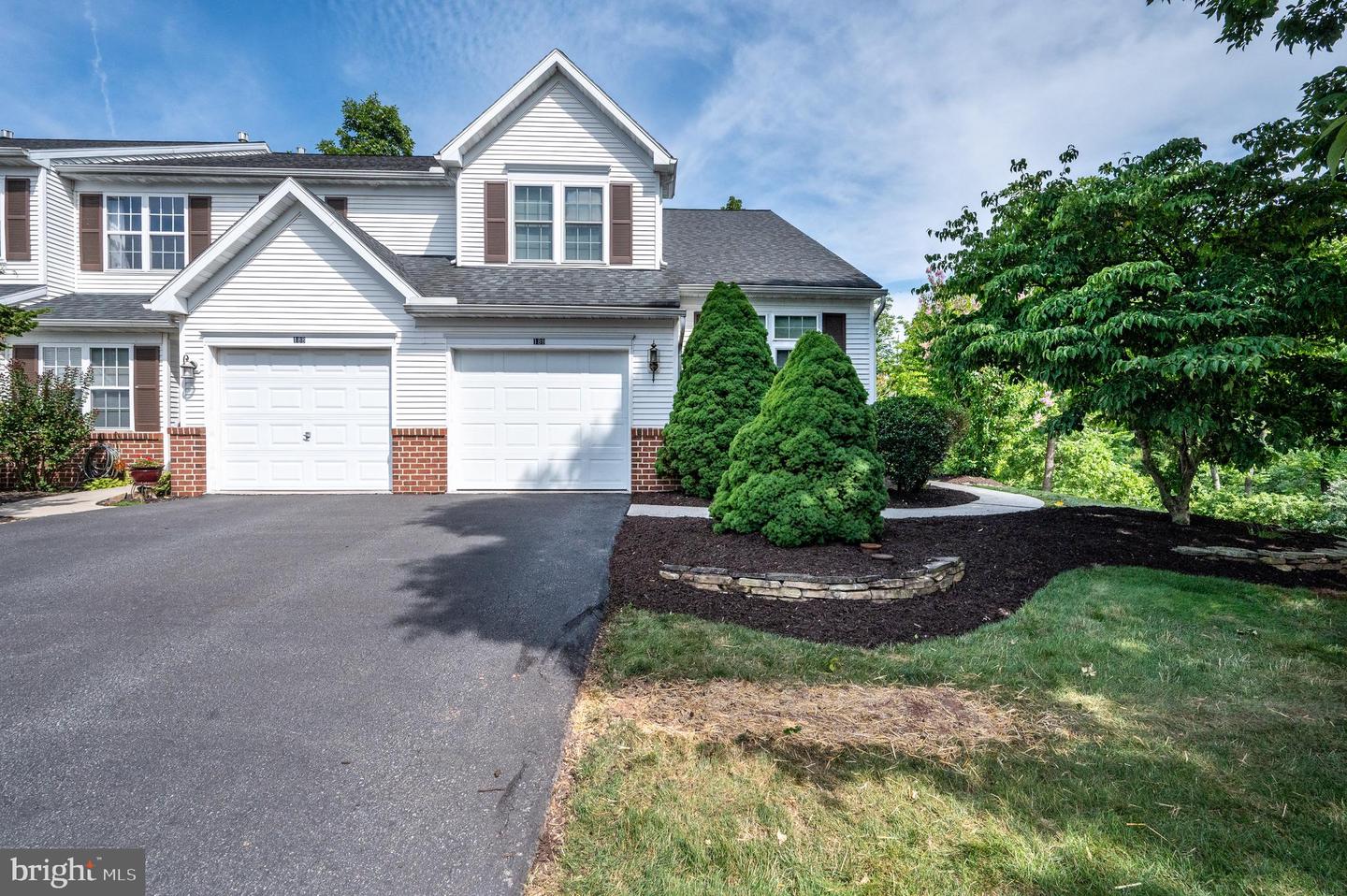 189 WALTON CT