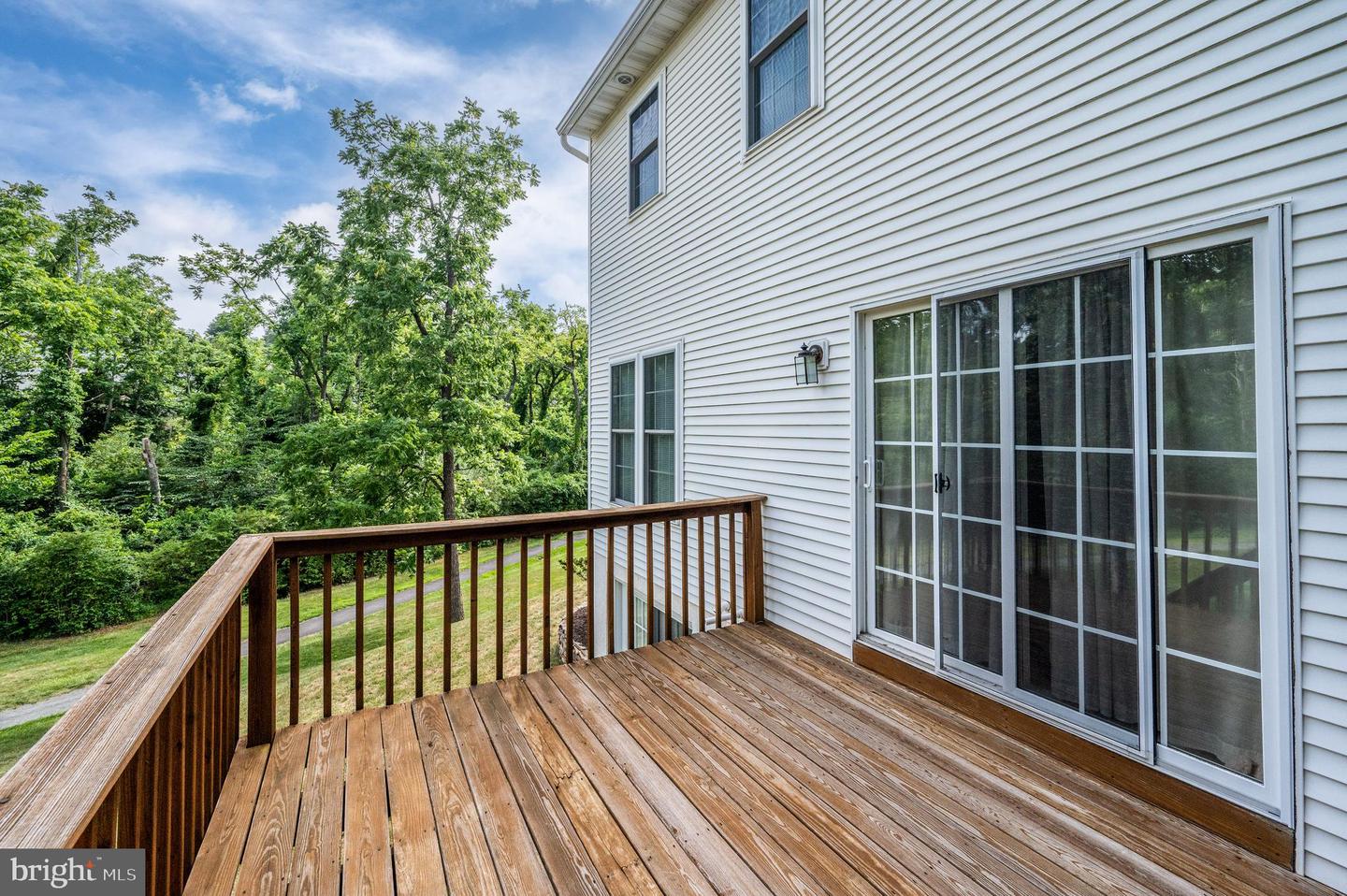 189 Walton Ct Property Photo 10